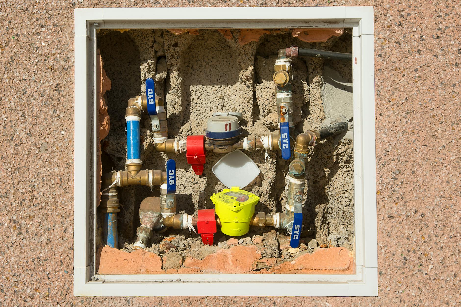 Consulenza legale a Padova per risarcimento danni da infiltrazioni d'acqua e controversie condominiali.